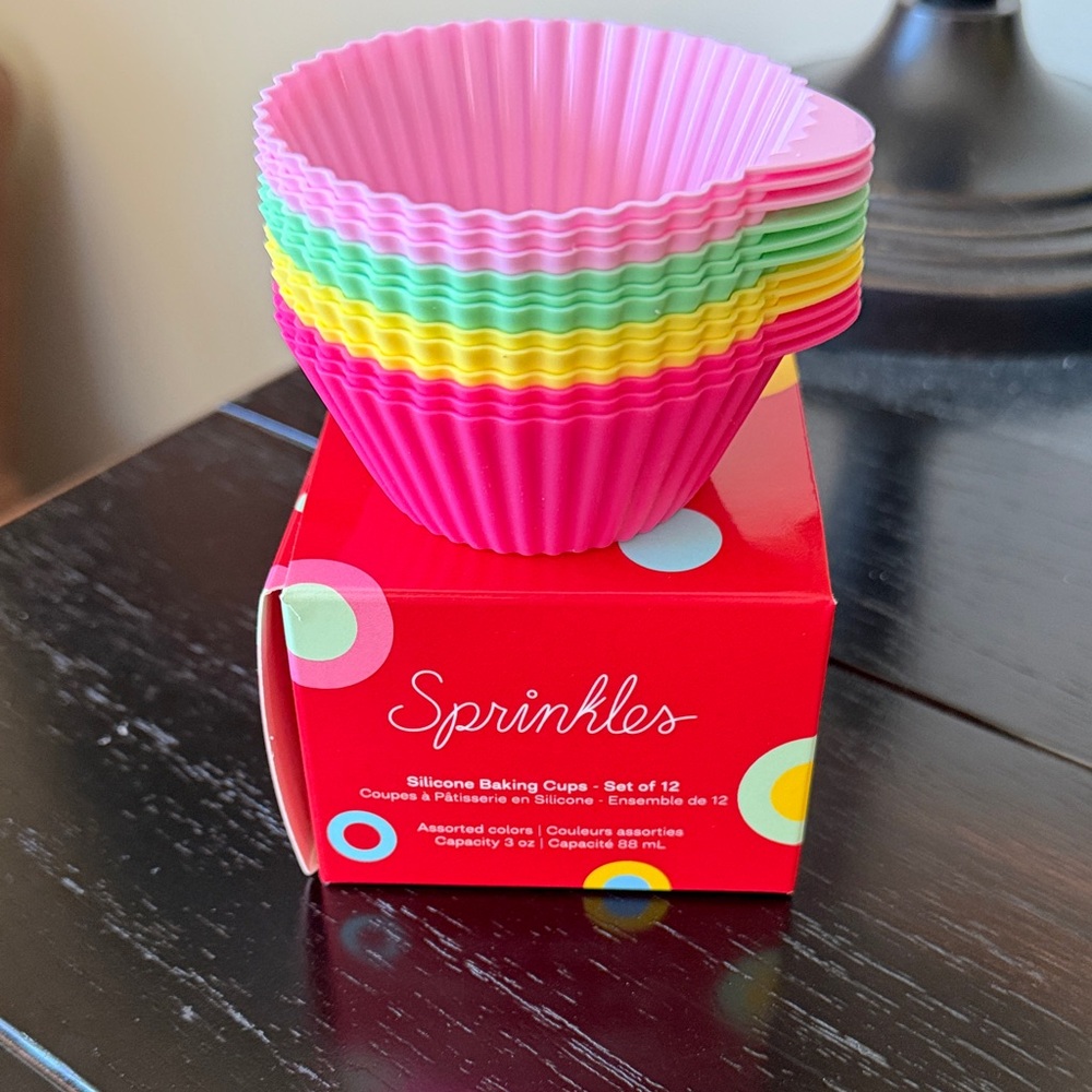 Silicone Baking Cups - Multicolor Set of 12-NIB